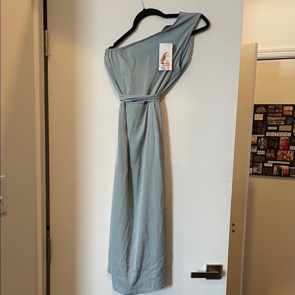 One-Shoulder Blue Dress - Picture 4 of 7